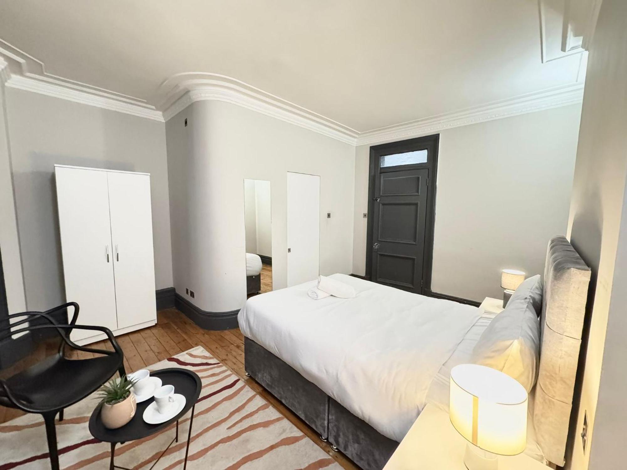 Appartamento Spacious Hyde Park Family